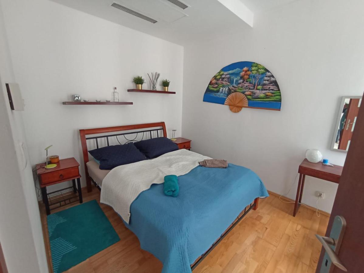 Apartament Wielopole 17 Cracovie Extérieur photo